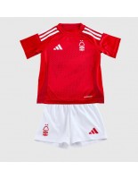 Otroške Nogometnih dresov Nottingham Forest Domači 2024-25 Kratki rokavi (+ hlače)